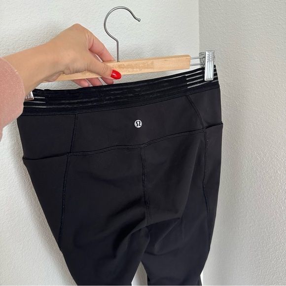 Lululemon Find Focus 7/8 Leggings 25” Inseam Black Mesh Details Size 8 Women’s - Picture 7 of 10